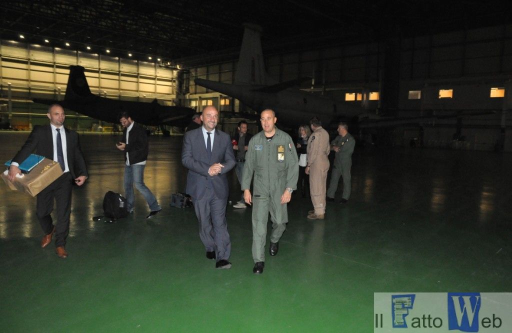 Sigonella visita Ministro Difesa Lussemburgo (7)
